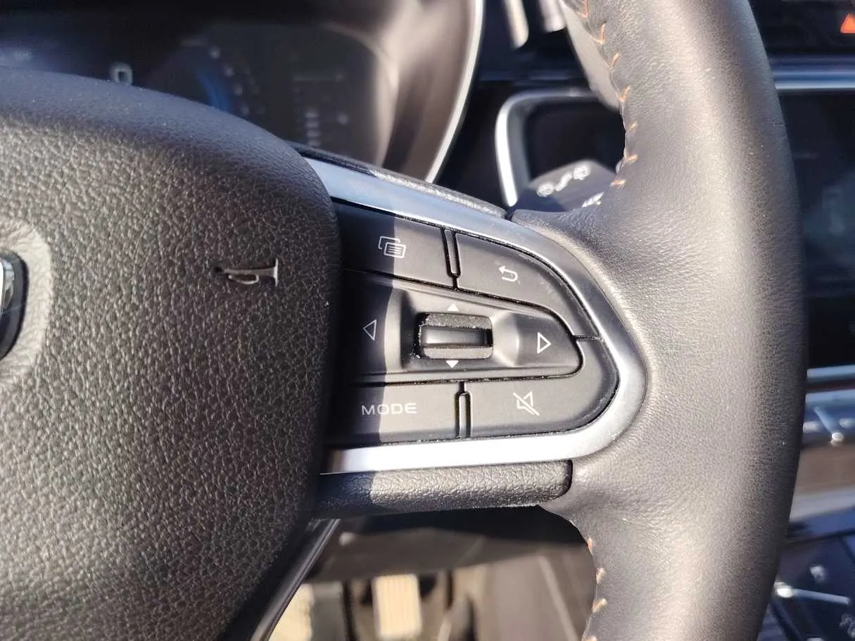 Car image 29