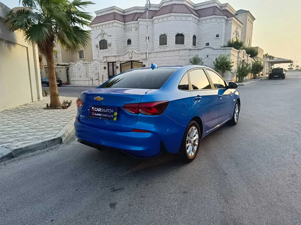 Car image 5