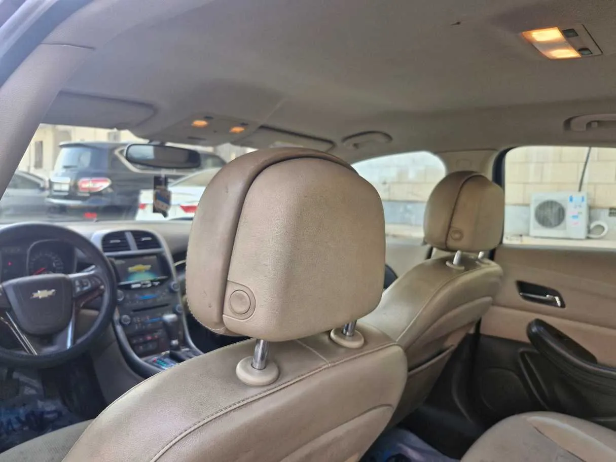 Car image 15