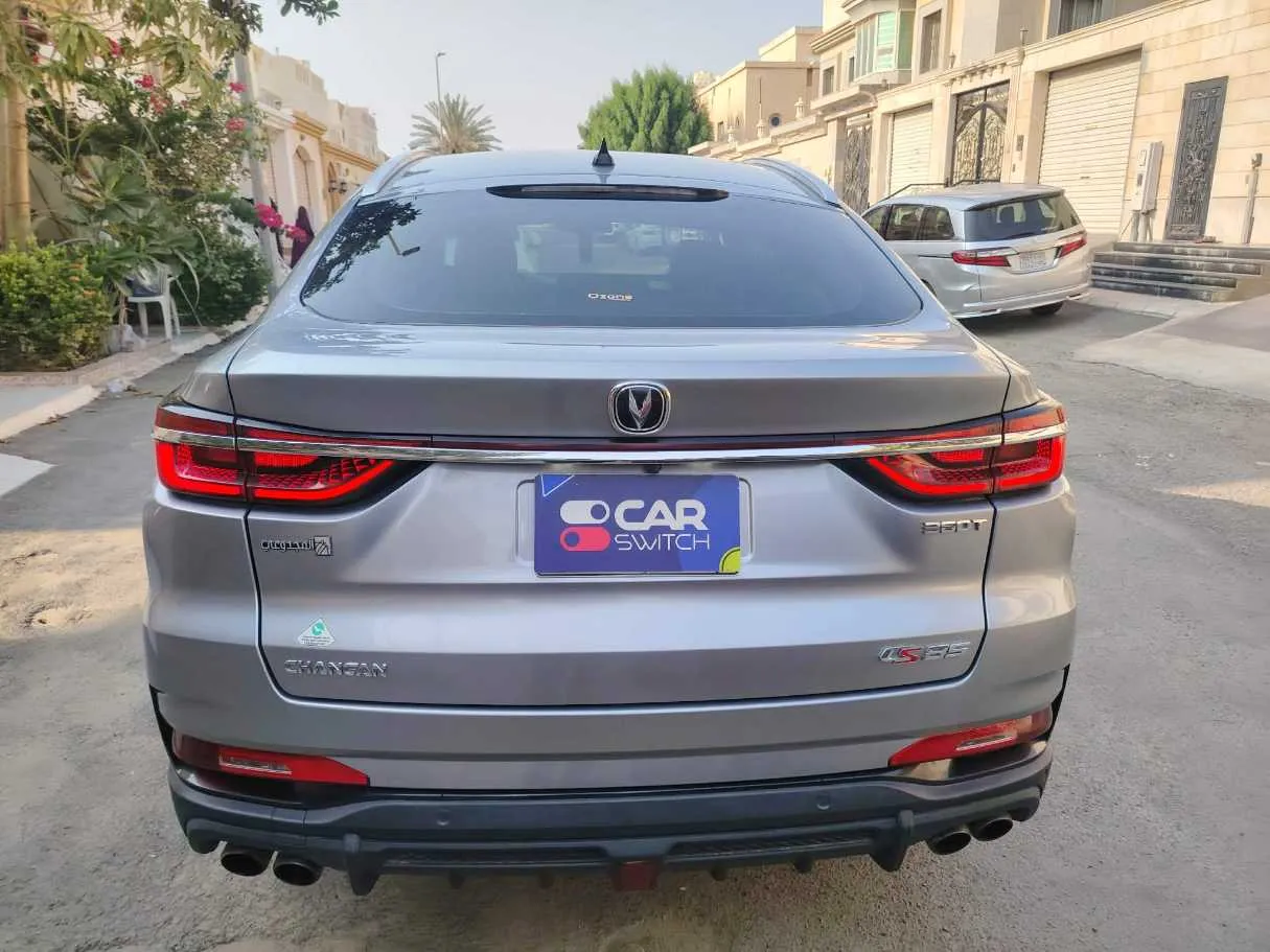 Car image 6