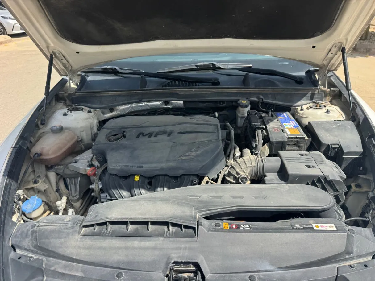 Car image 21