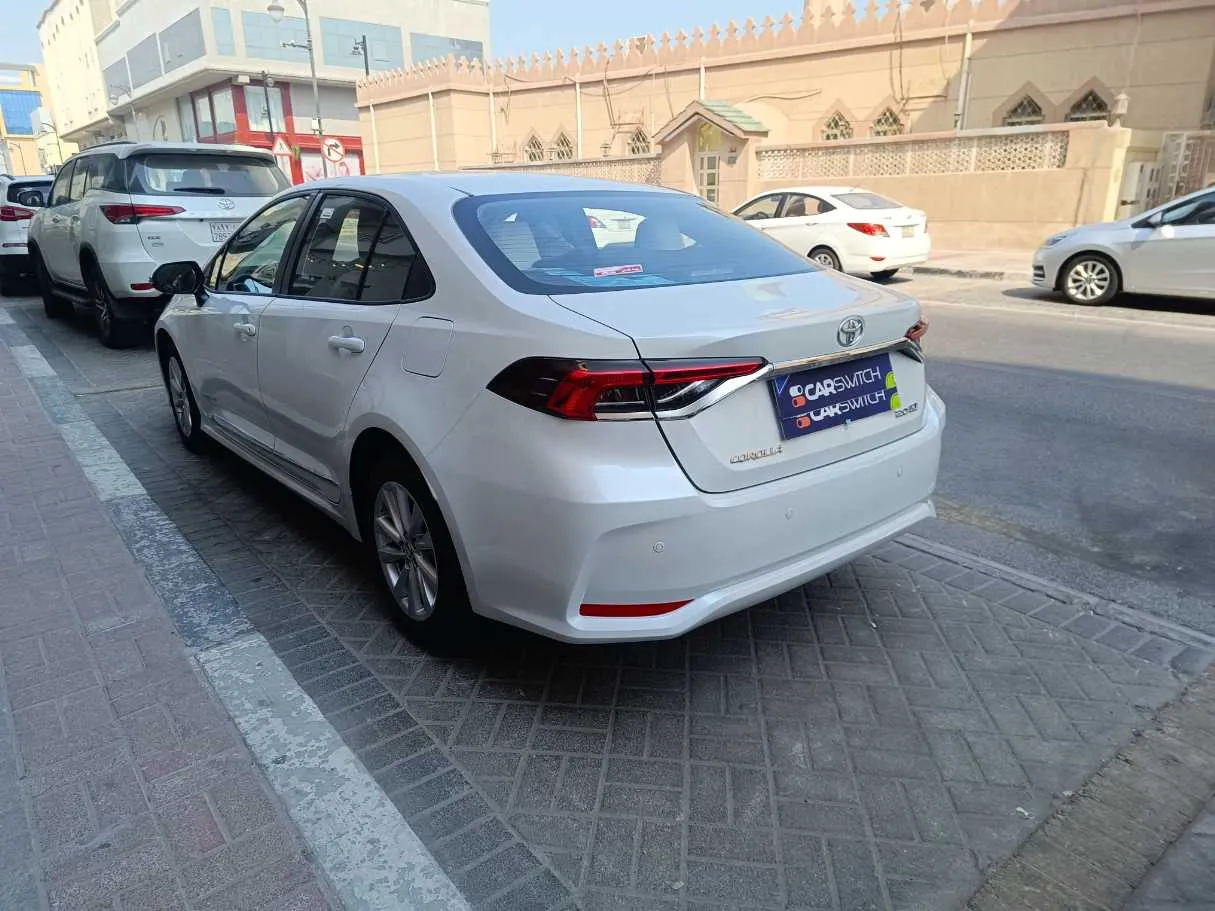 Car image 7