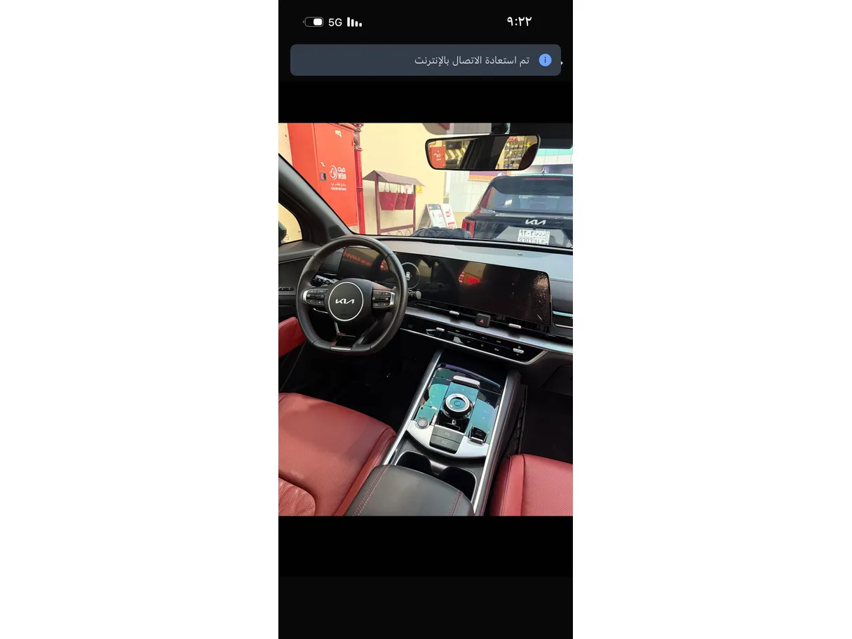 Car image 14