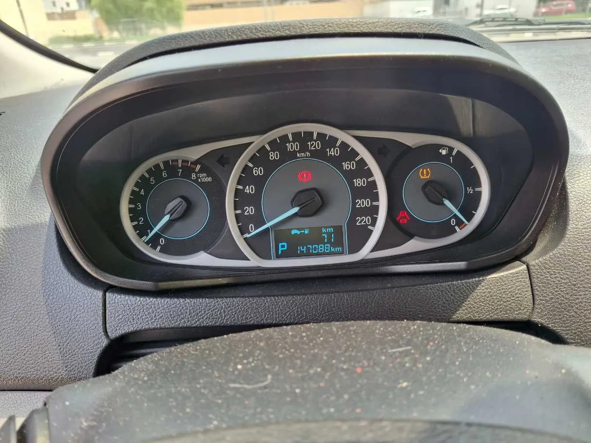 Car image 17