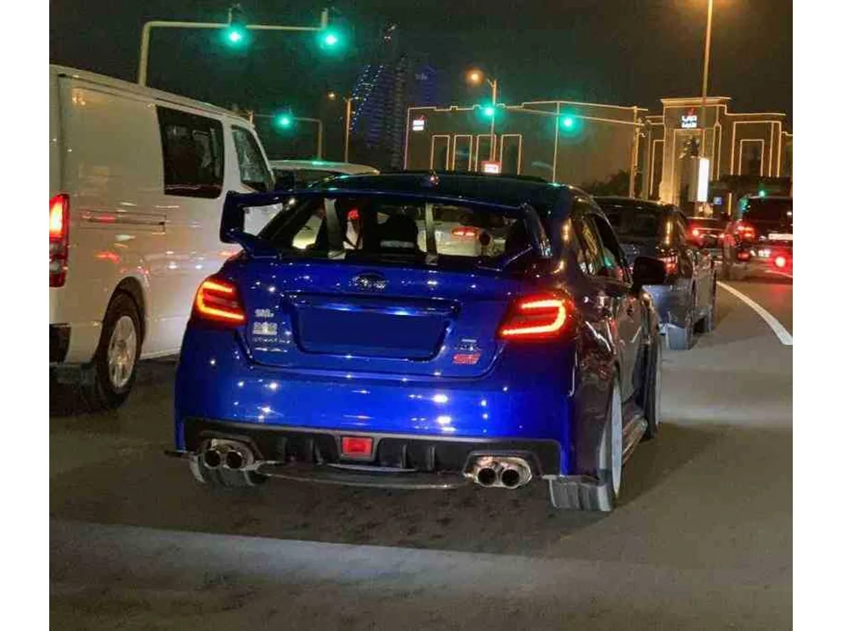 Car image 5