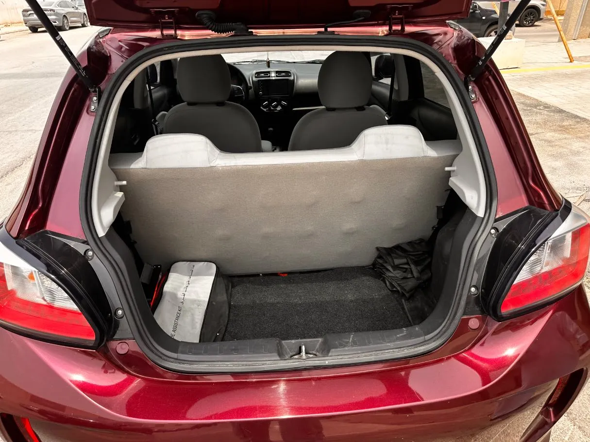 Car image 22