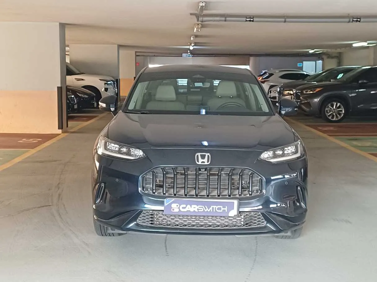 Car image 2