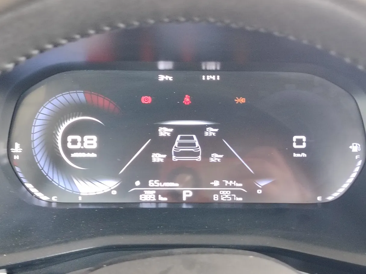 Car image 28