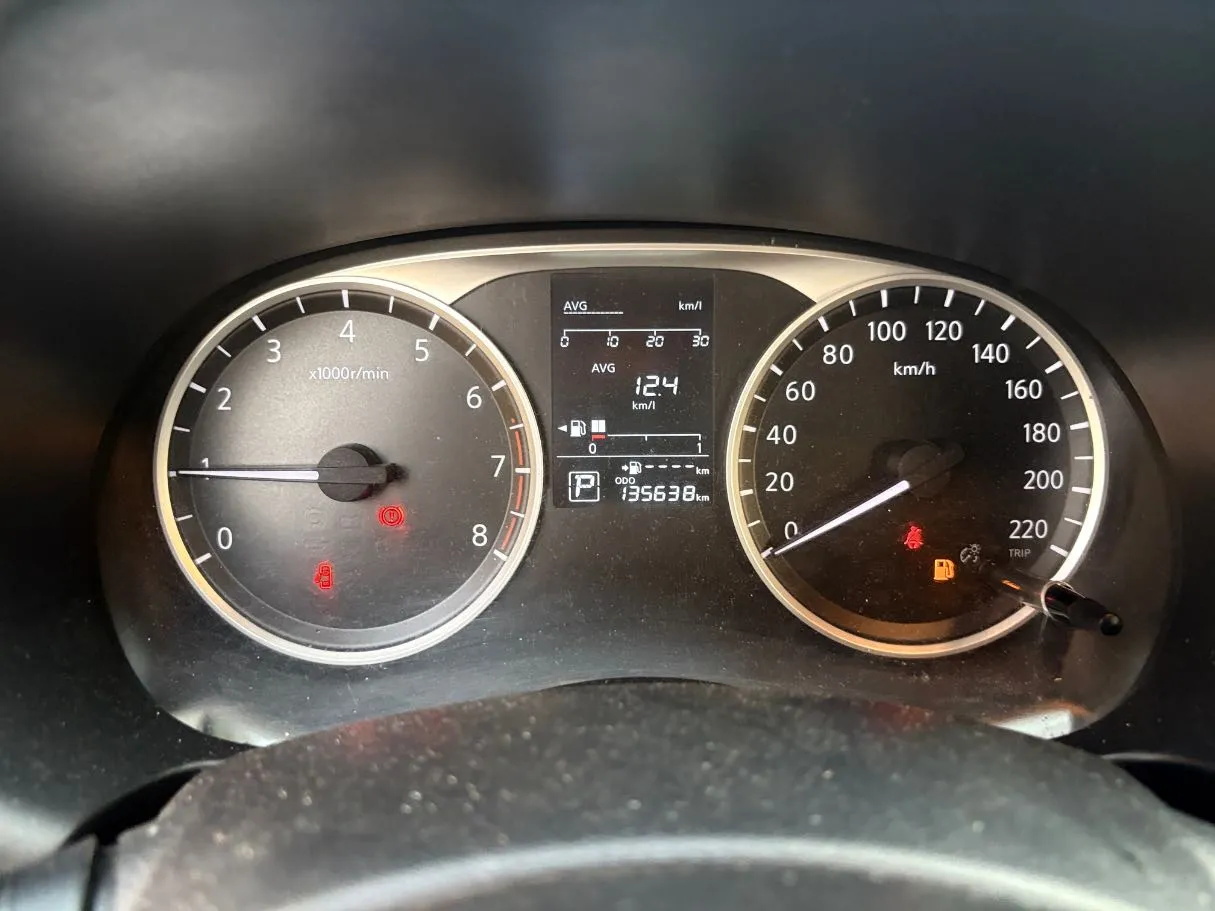 Car image 23