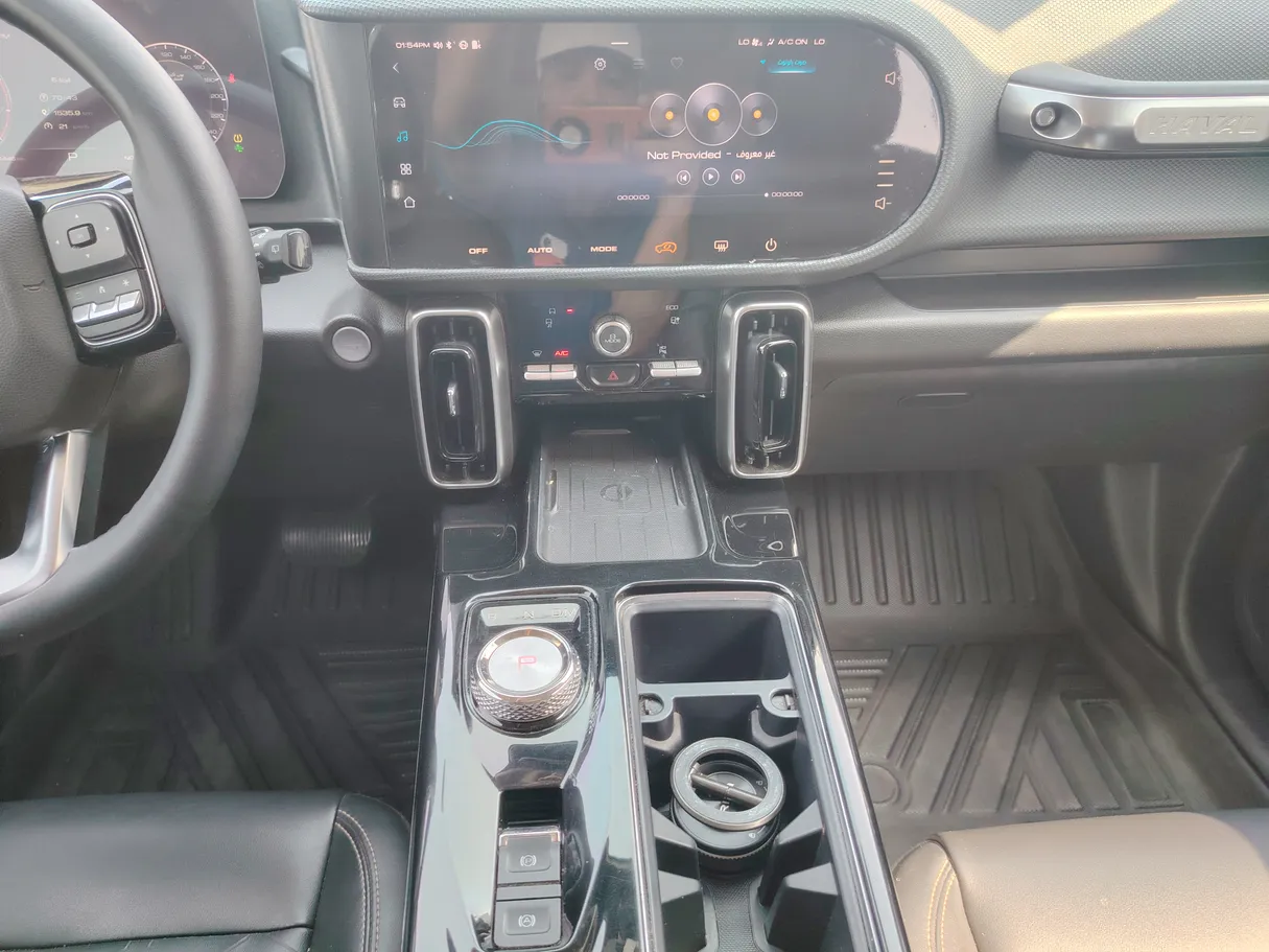 Car image 18