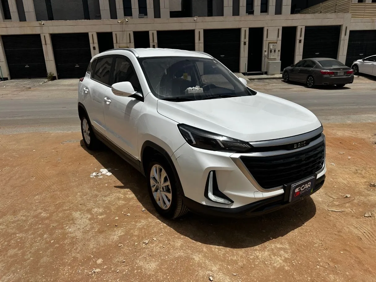 Car image 3