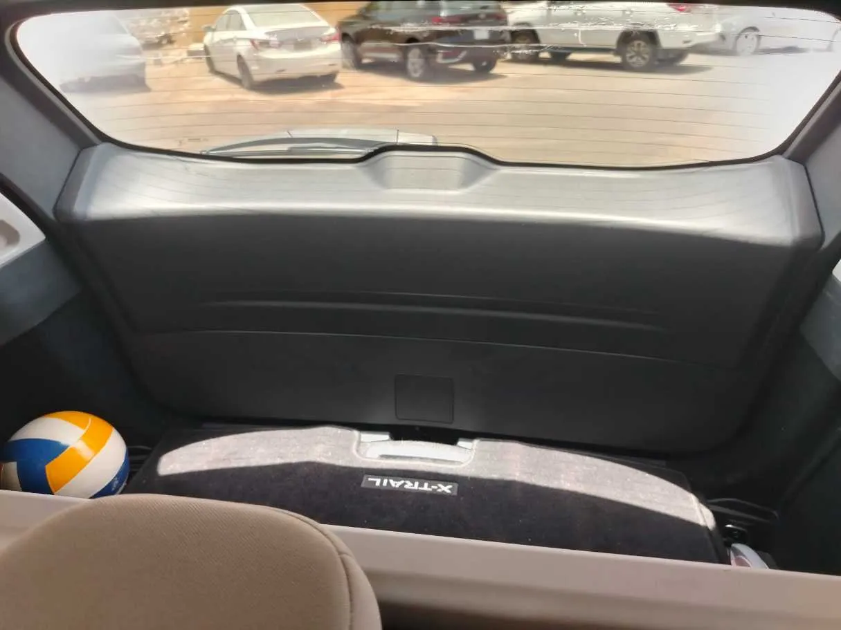 Car image 32