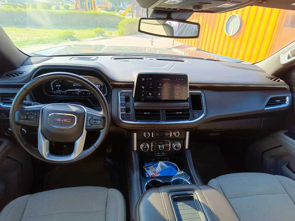 Car image 23