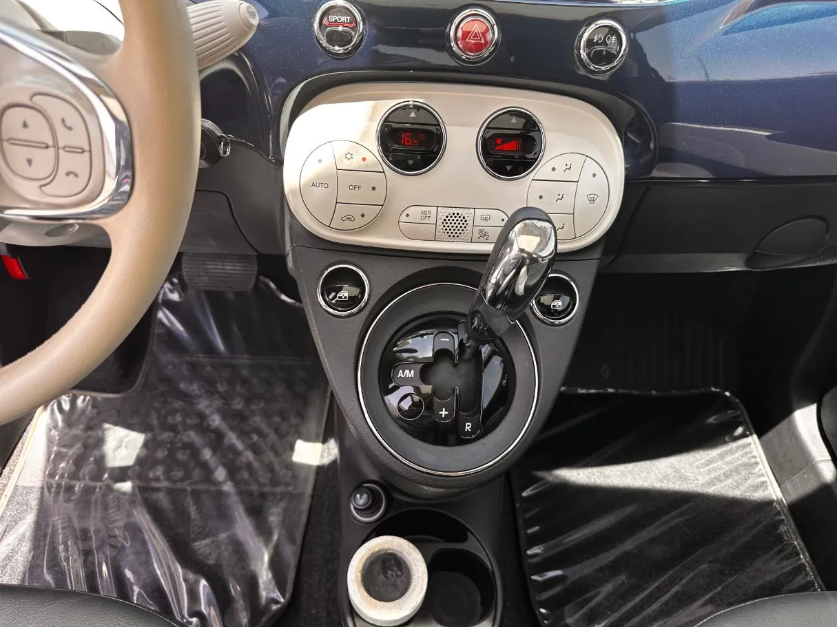 Car image 15
