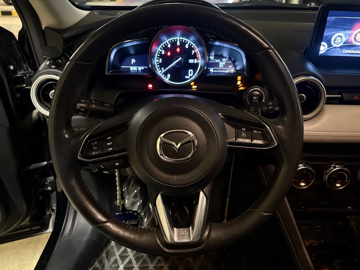 Car image 22
