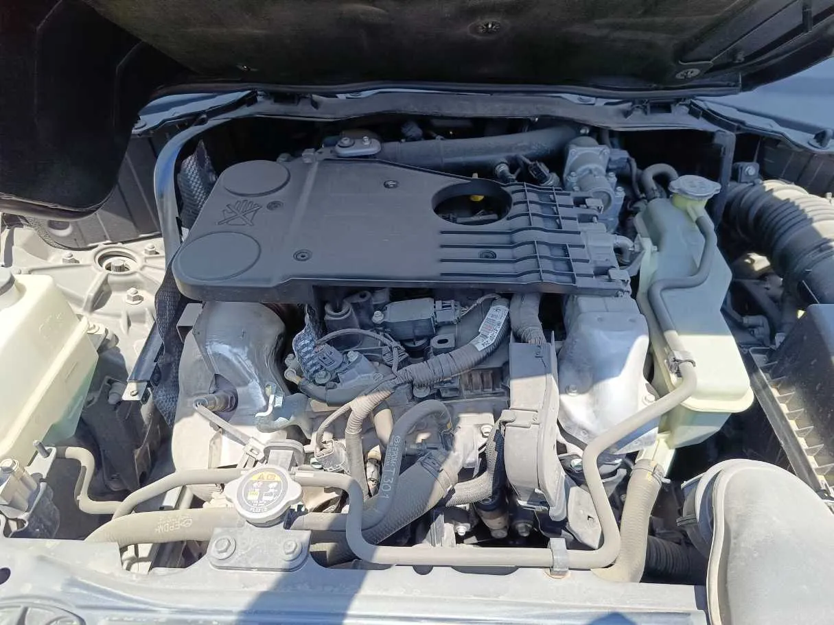 Car image 47