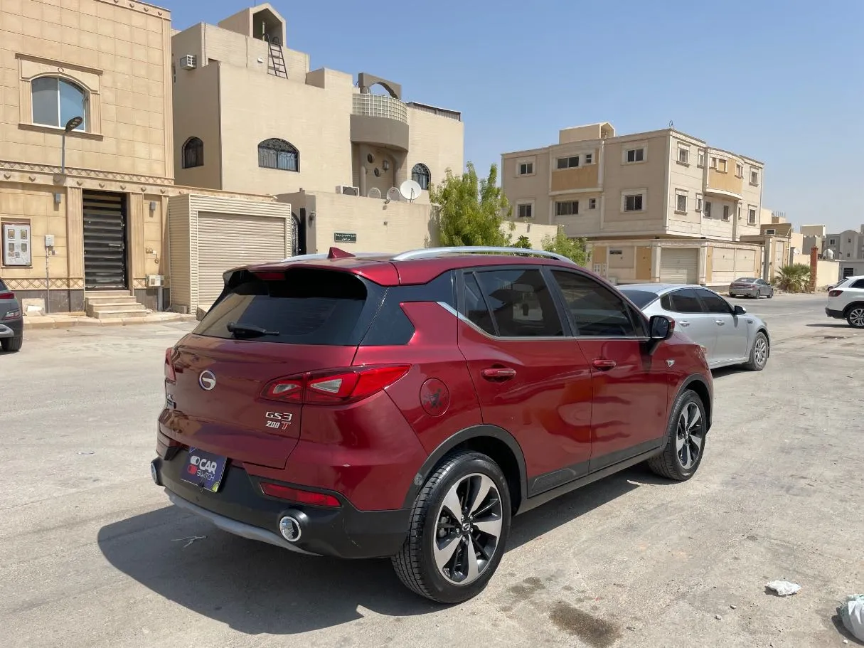 Car image 5