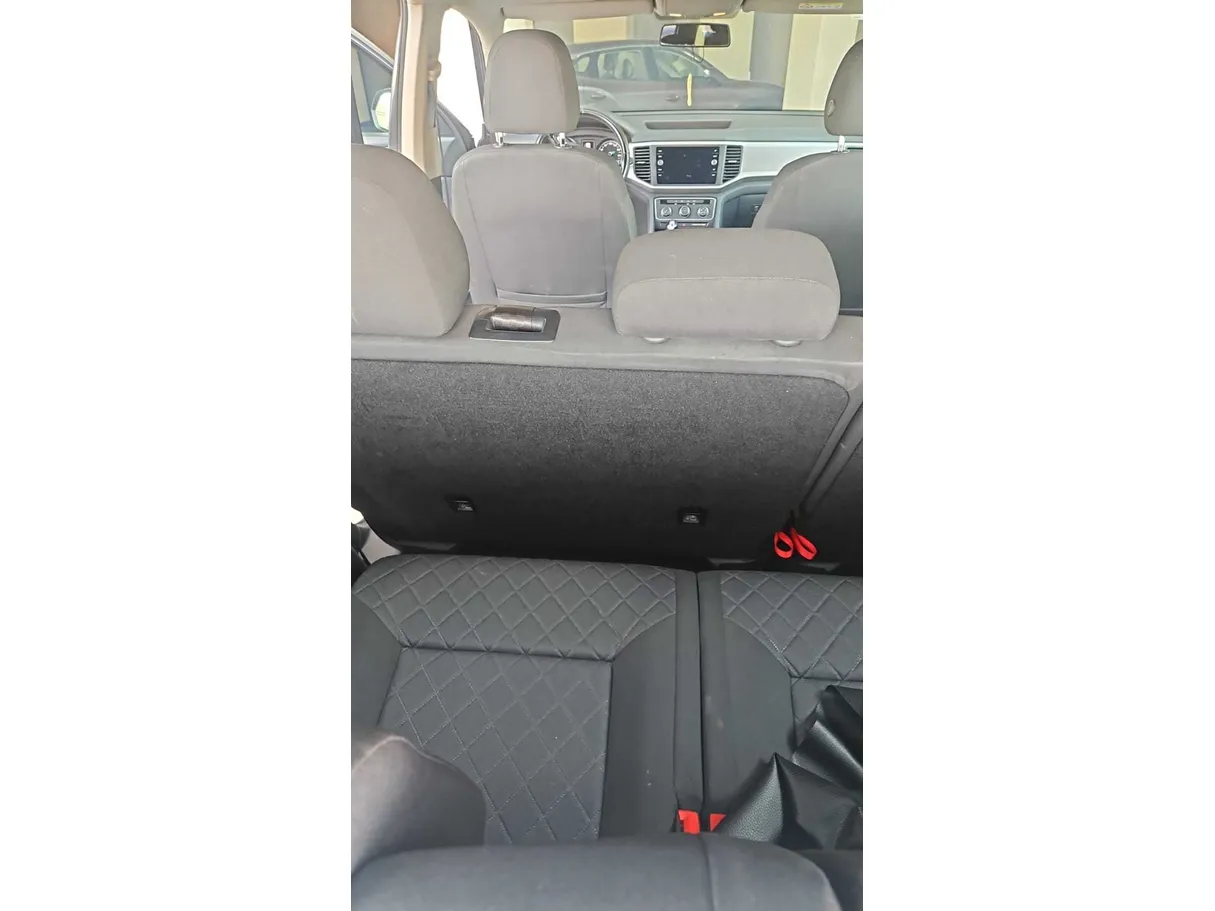 Car image 35