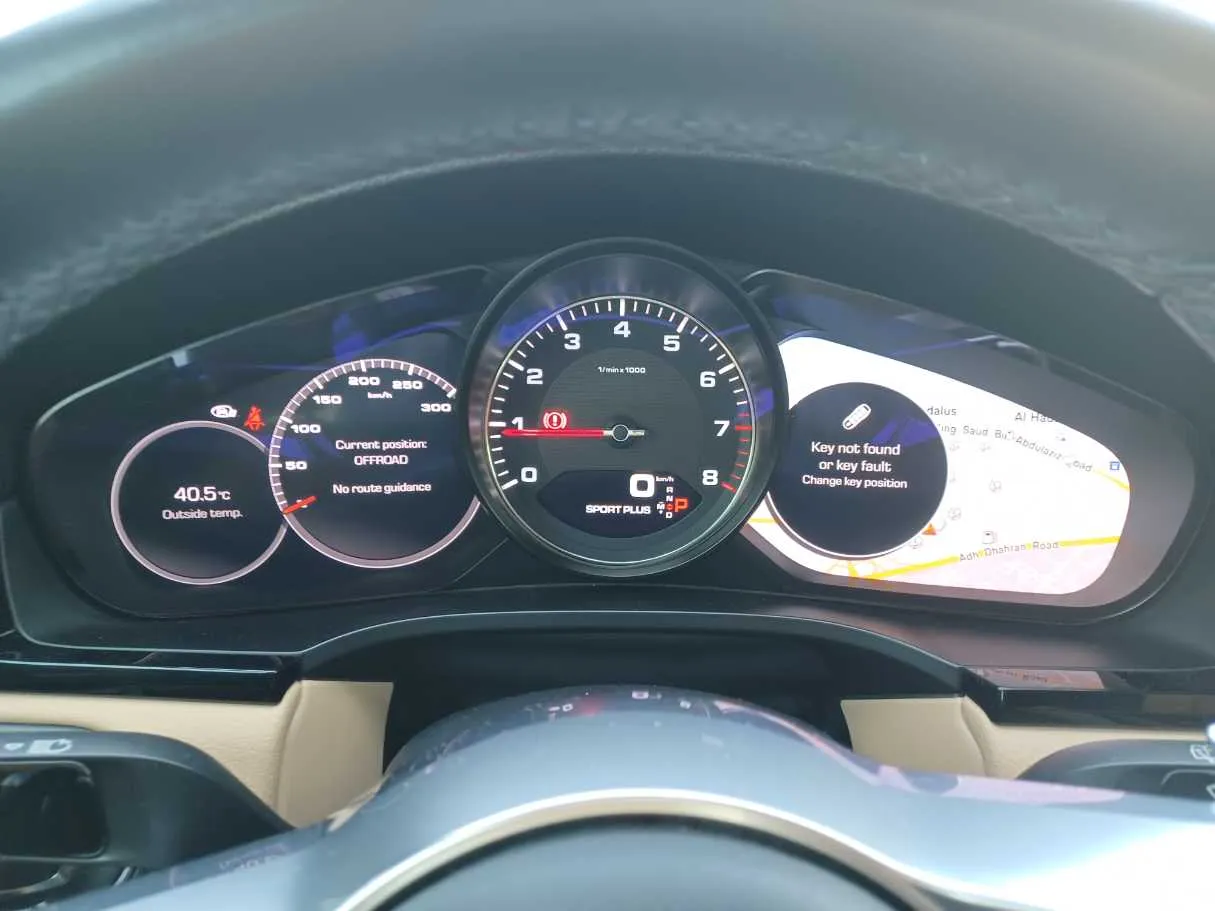 Car image 17