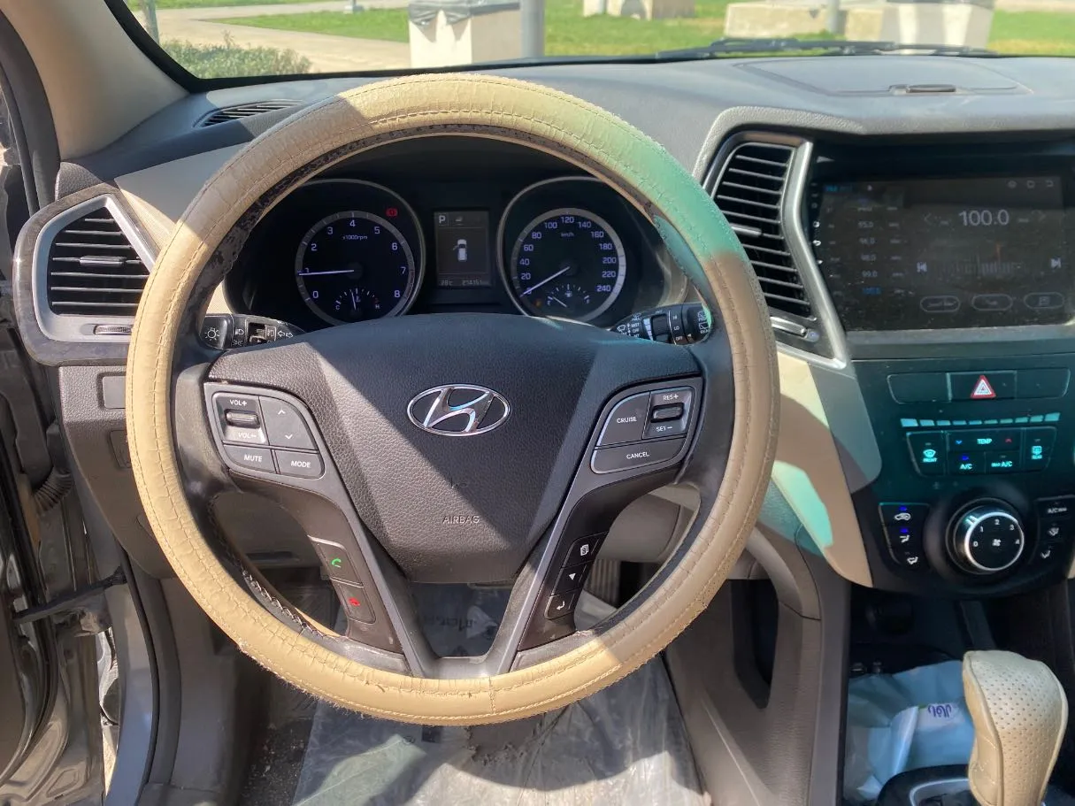Car image 17