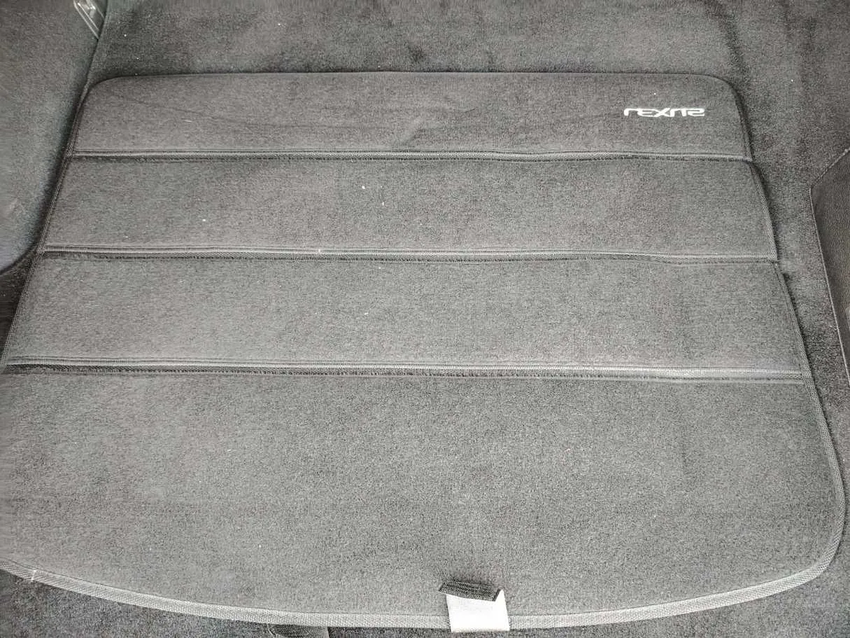 Car image 30