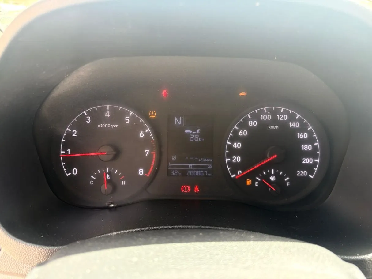 Car image 23