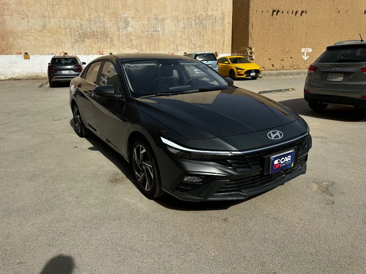 Car image 3