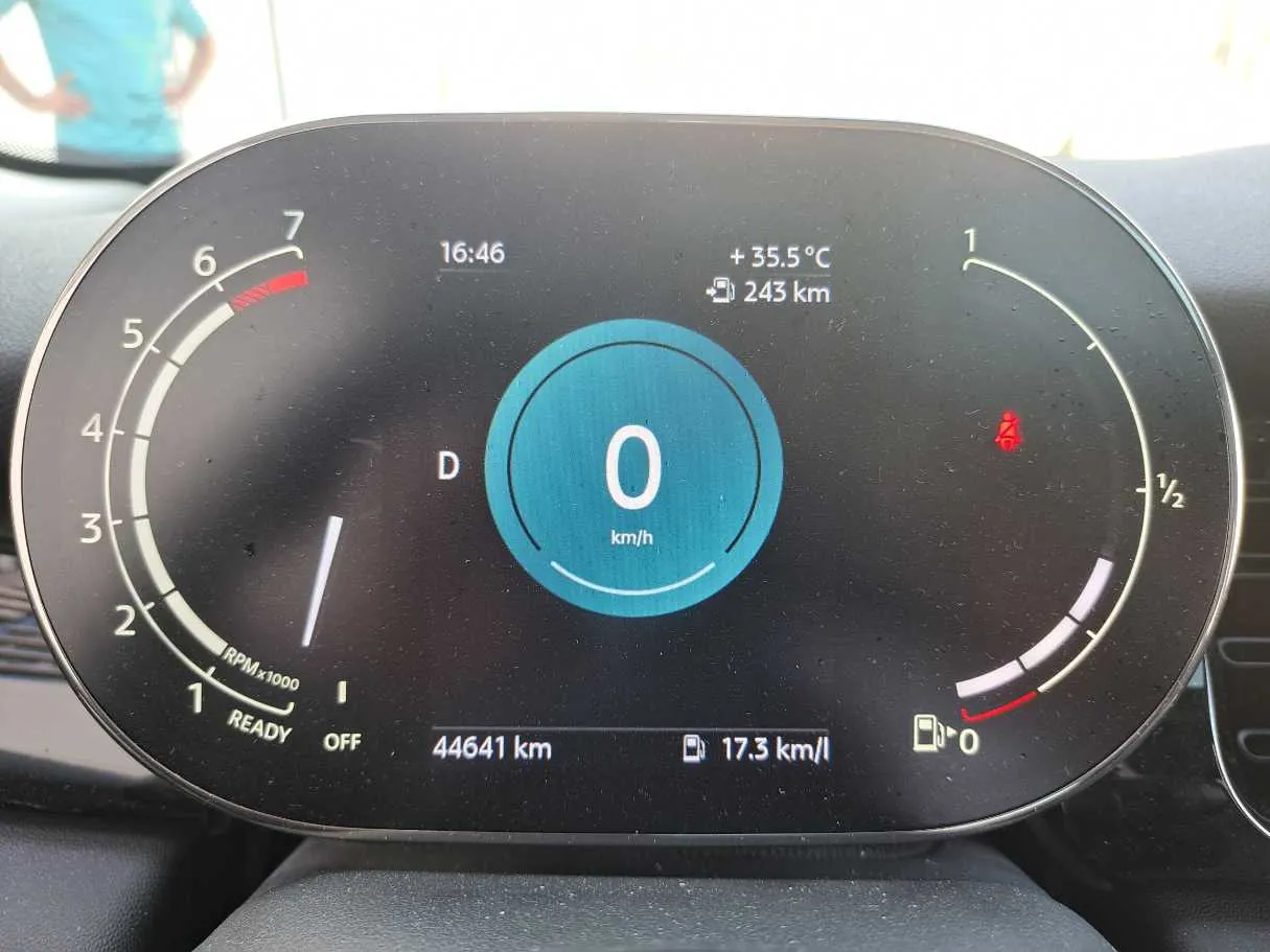 Car image 19
