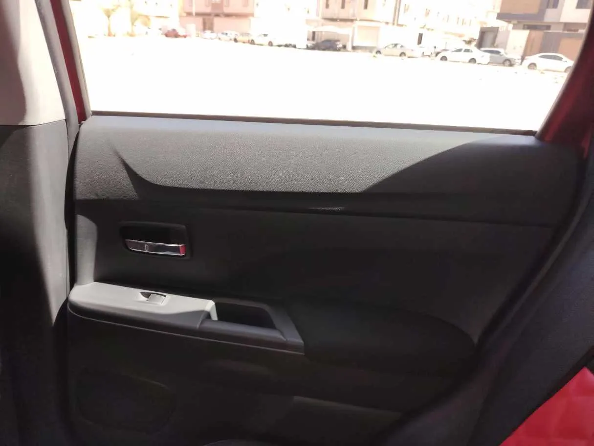 Car image 38