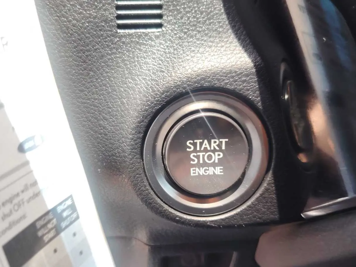 Car image 27