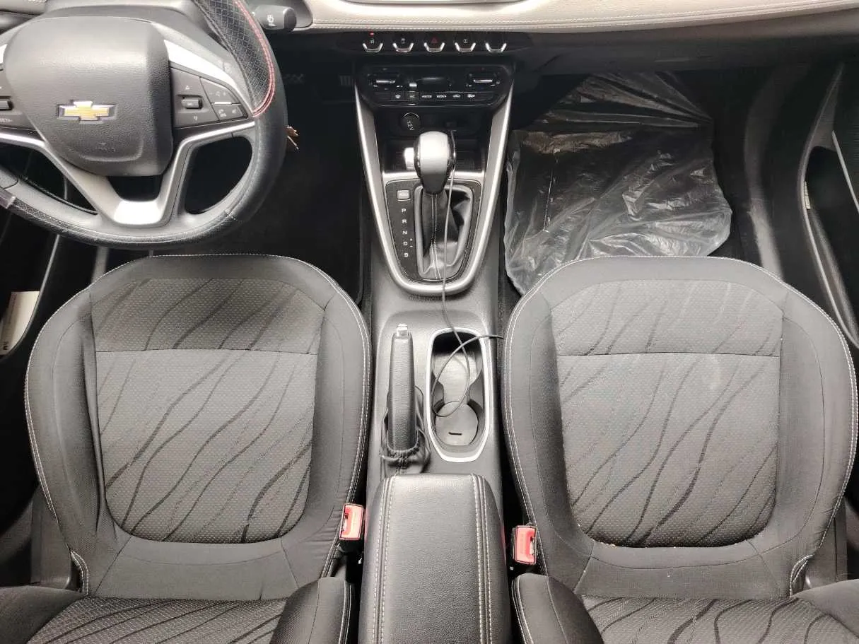 Car image 17