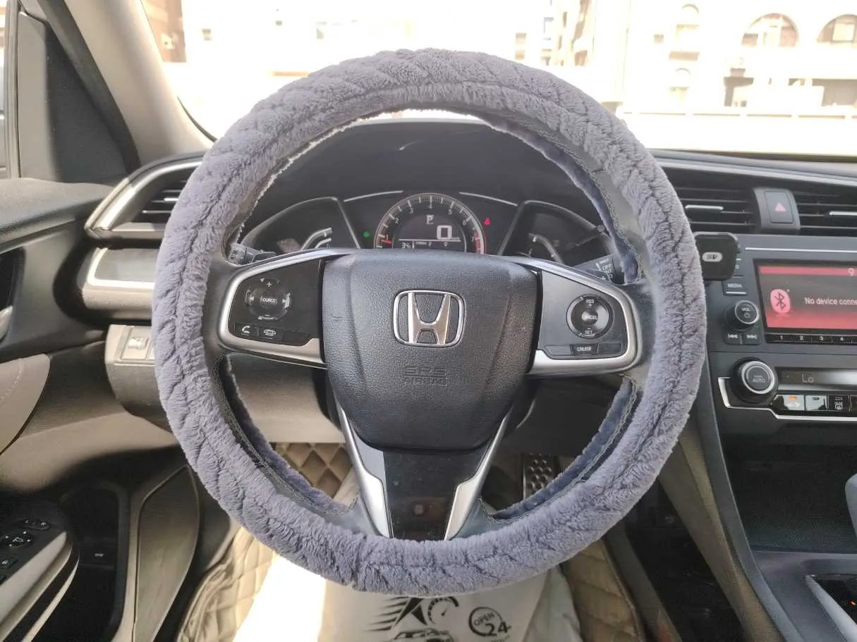 Car image 21