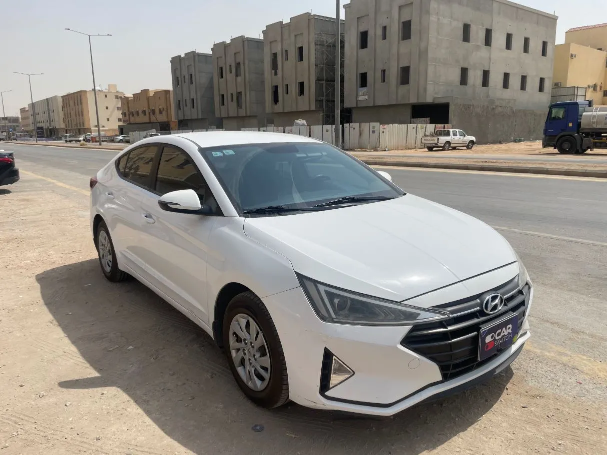 Car image 3