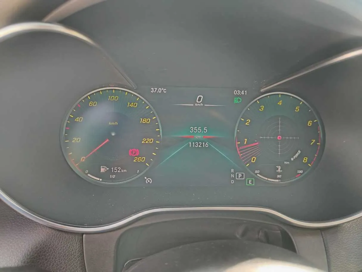 Car image 28