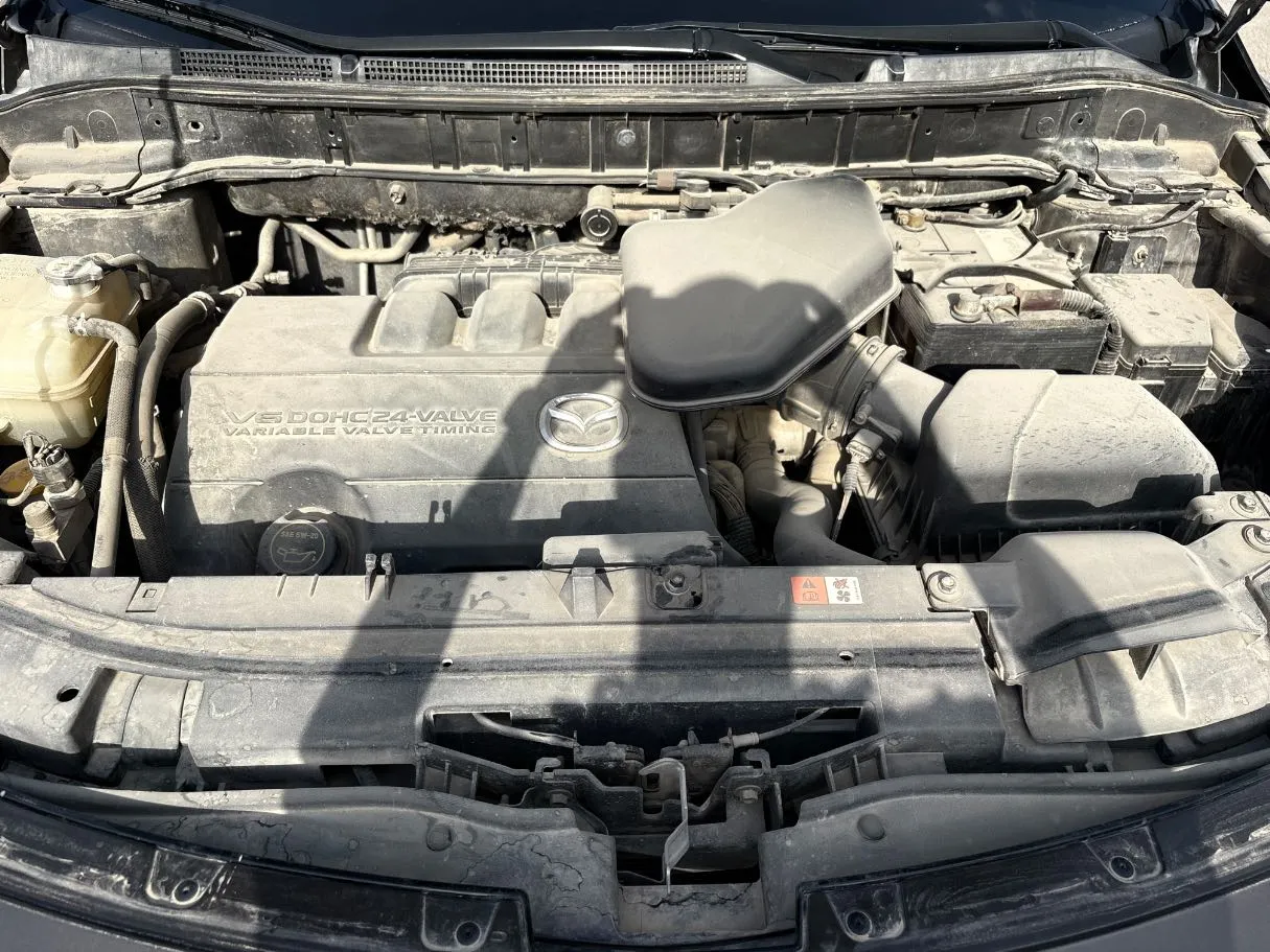 Car image 30