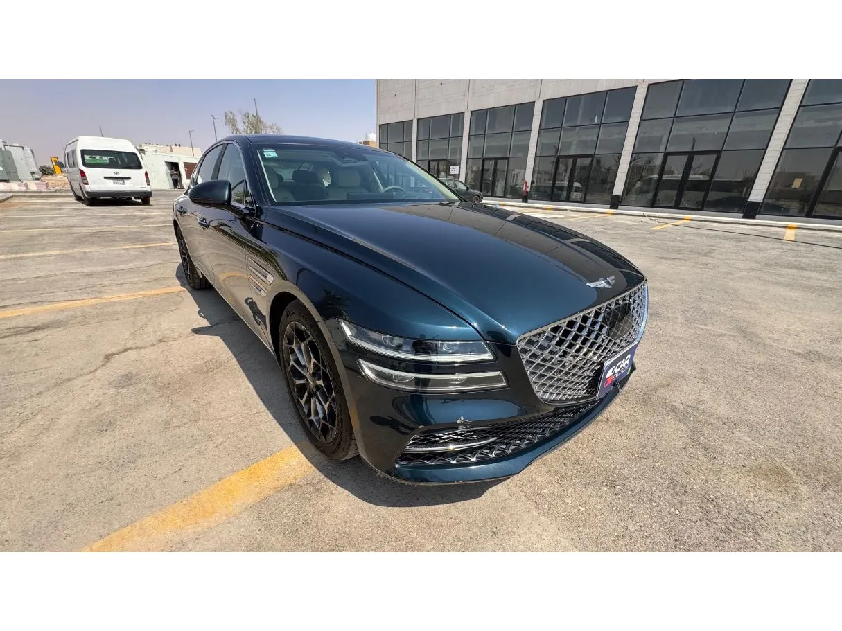 Car image 3