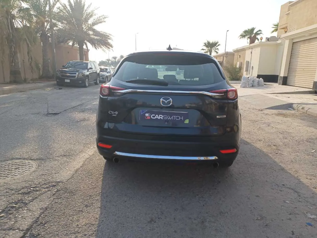 Car image 6