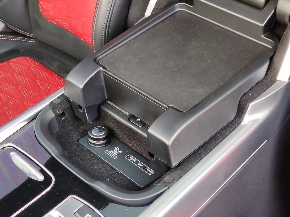 Car image 39