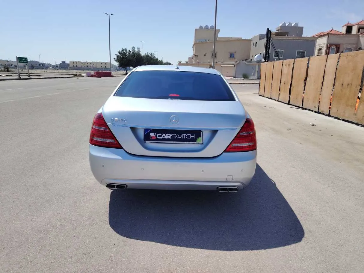 Car image 6