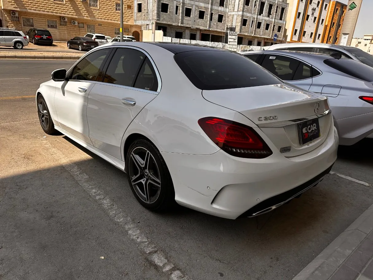 Car image 6