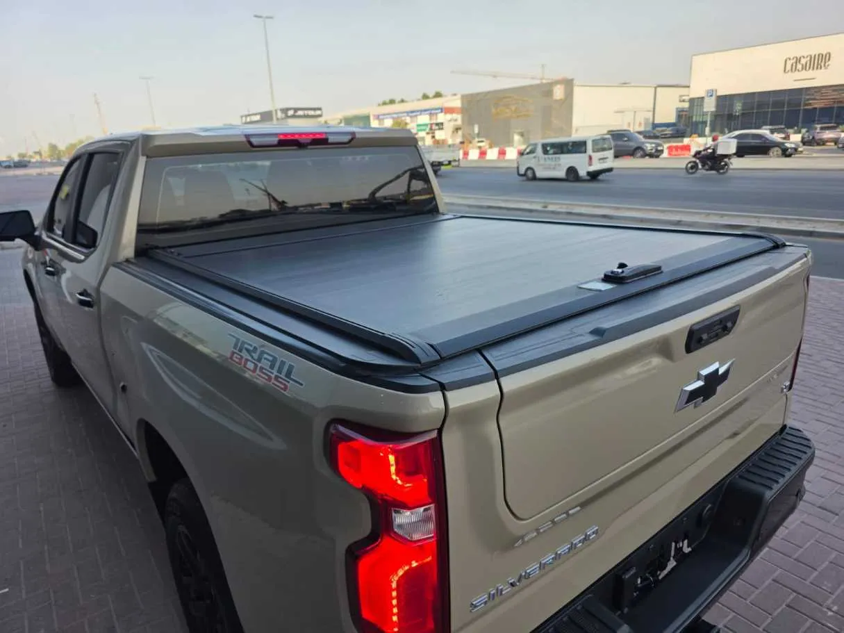 Car image 5