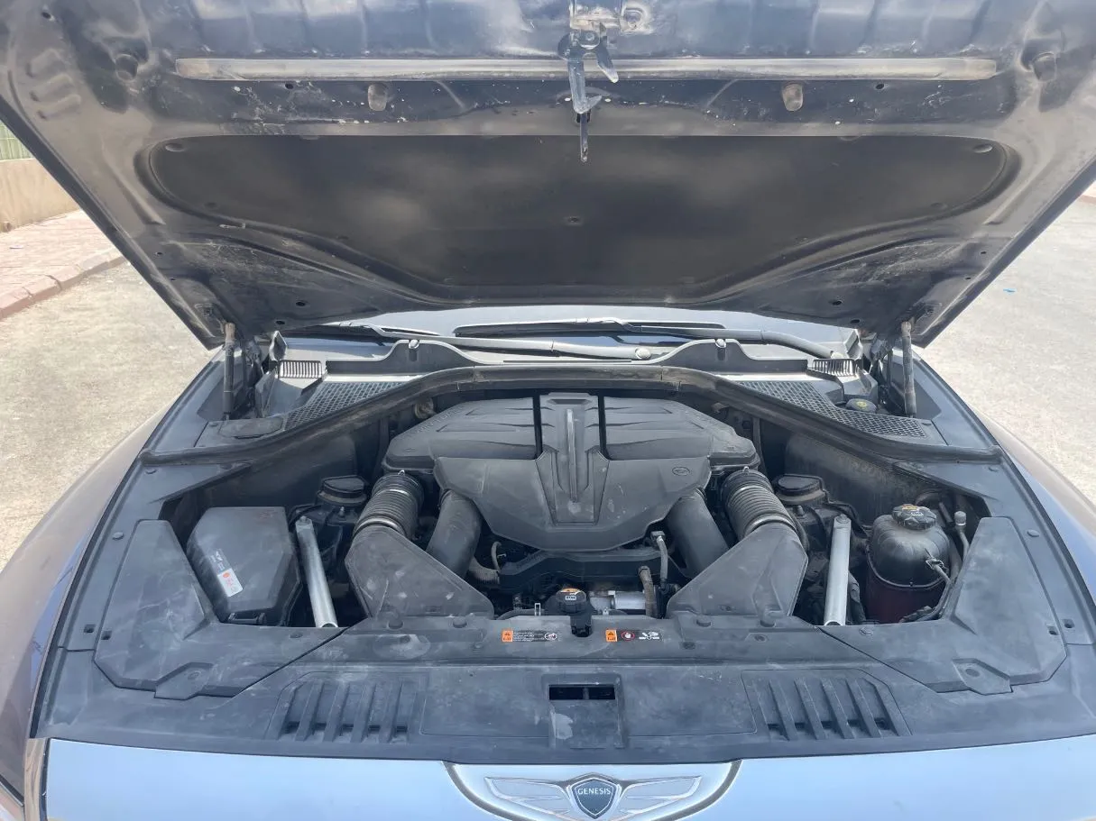 Car image 27