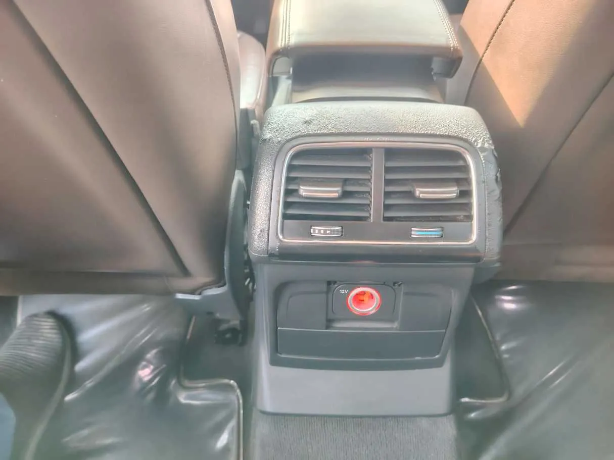 Car image 42
