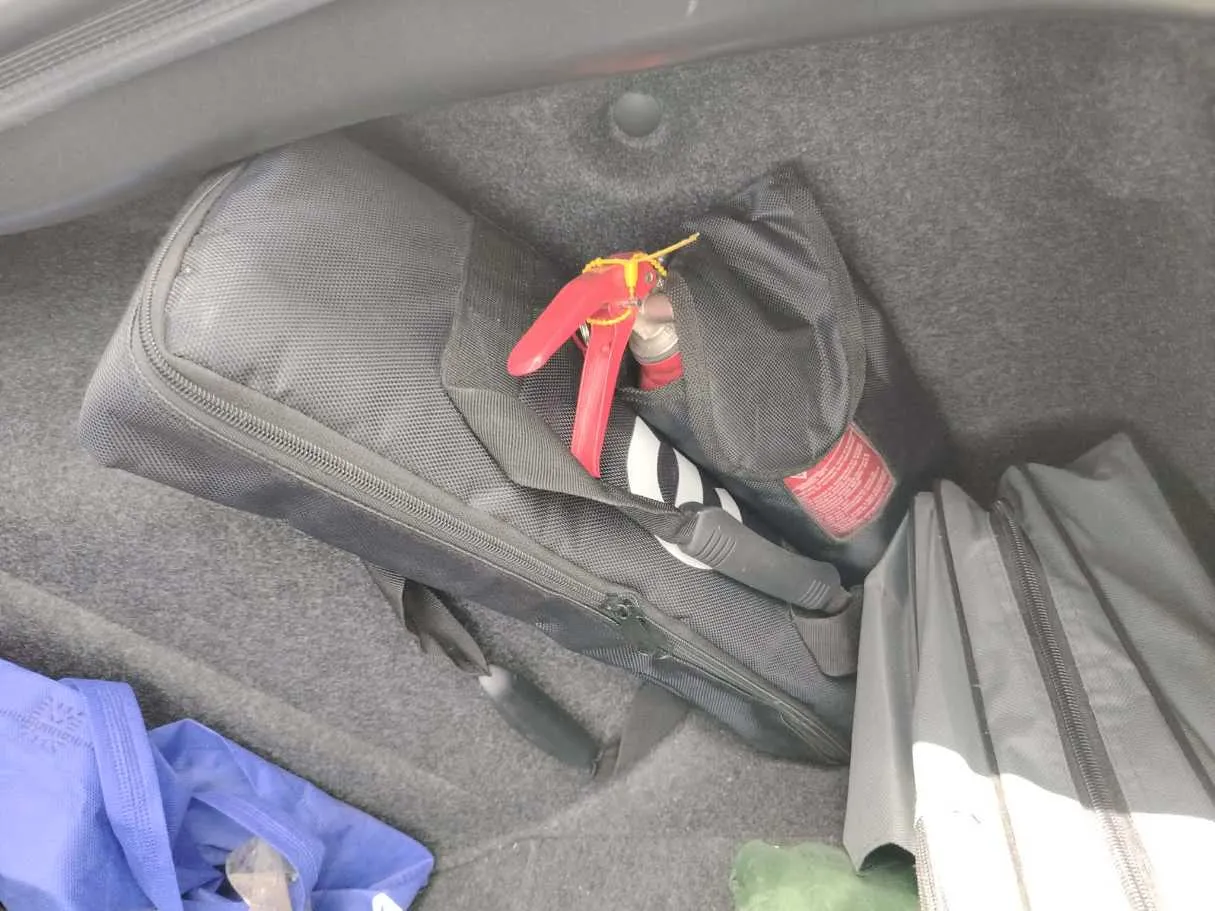 Car image 36