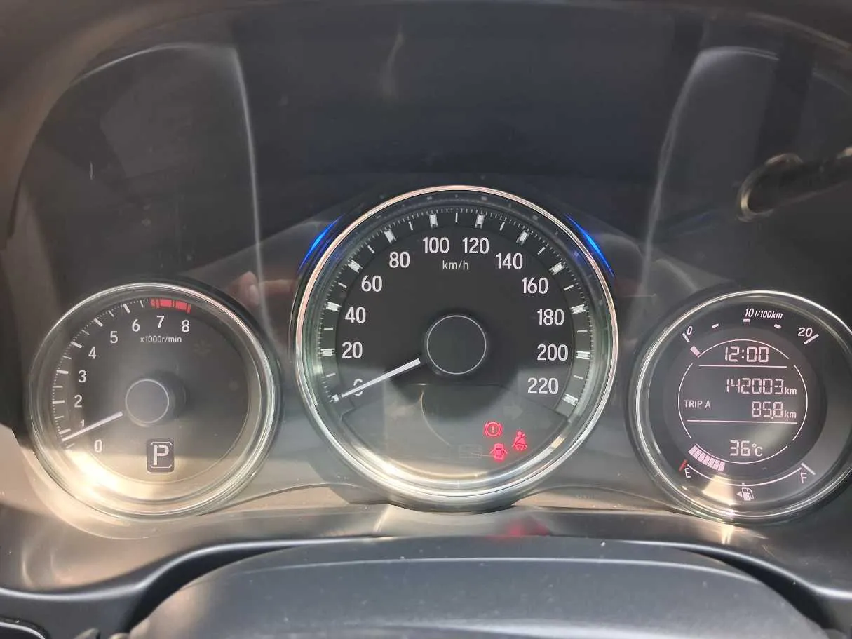 Car image 20