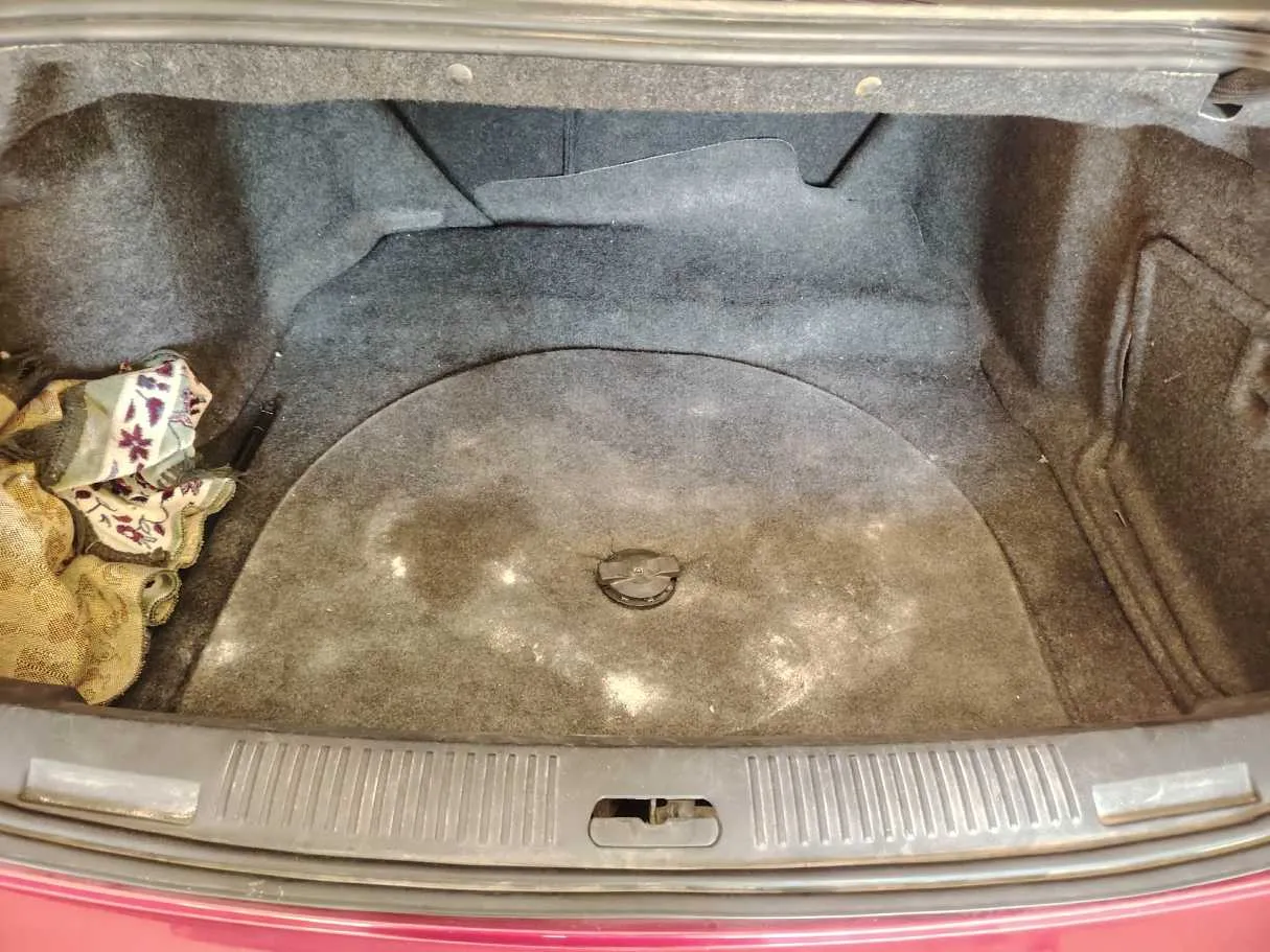 Car image 29