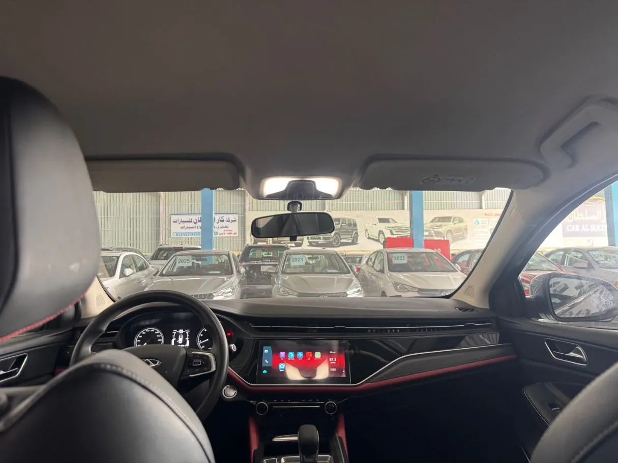 Car image 17