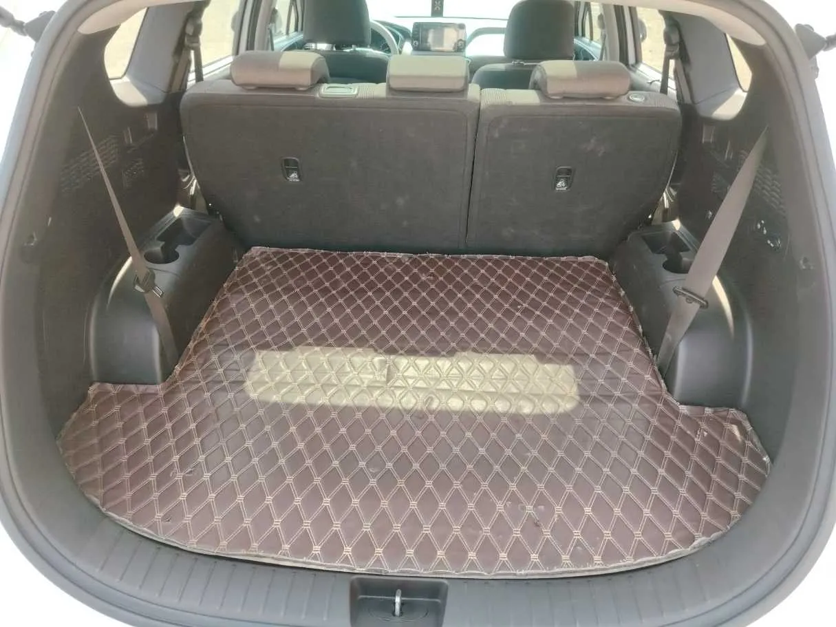 Car image 40