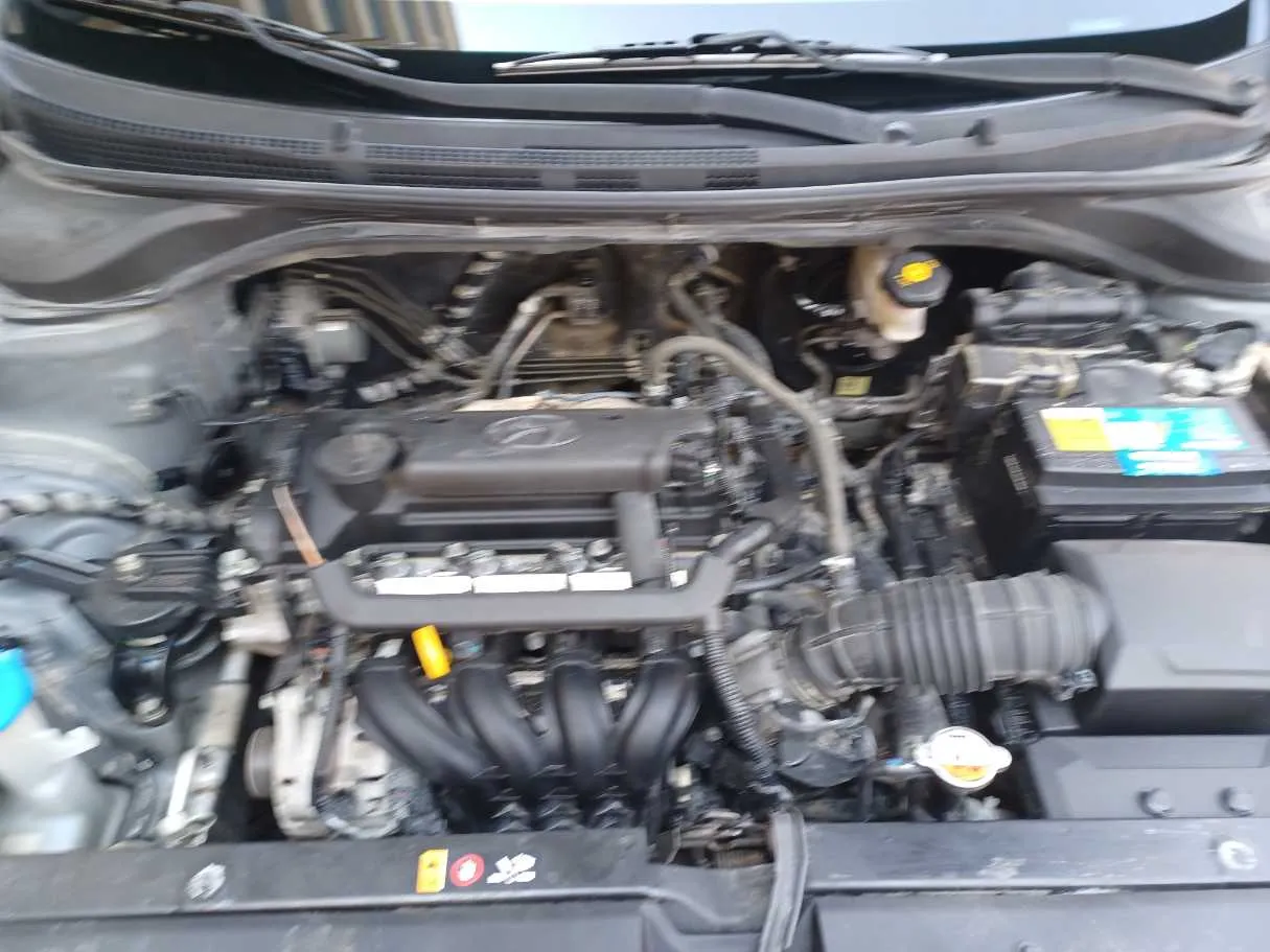 Car image 25