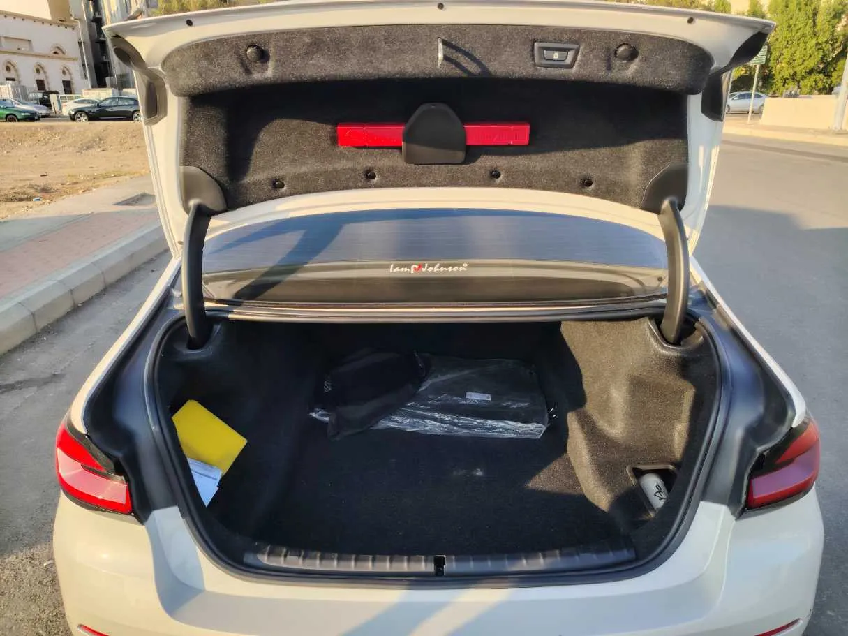 Car image 23